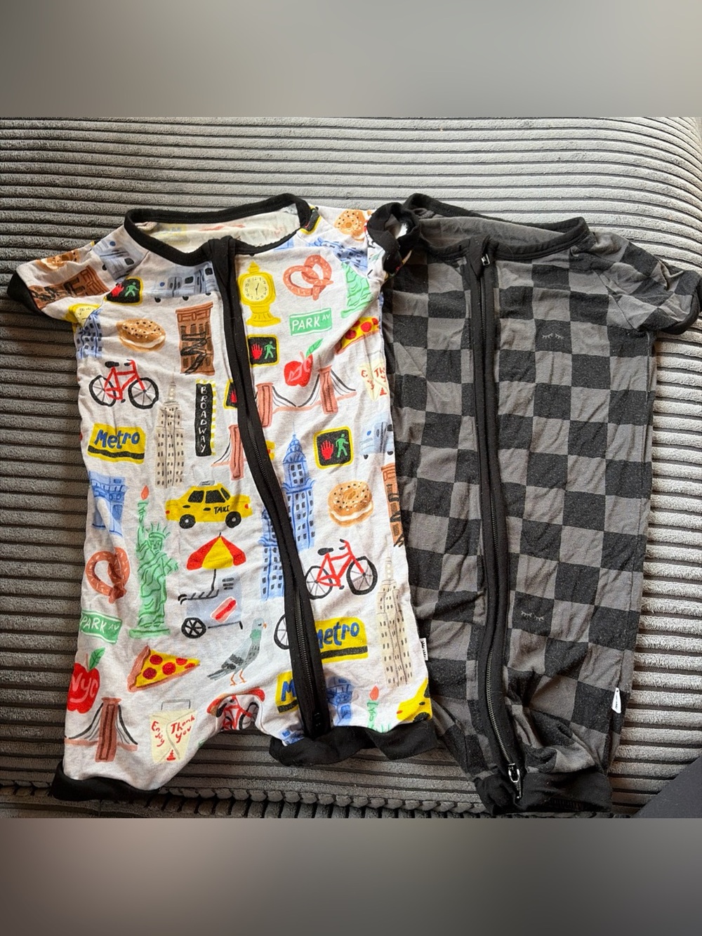 Little Sleepies Shorty Zippy Bundle Of 2 6-12 Mo Unisex checkered New York